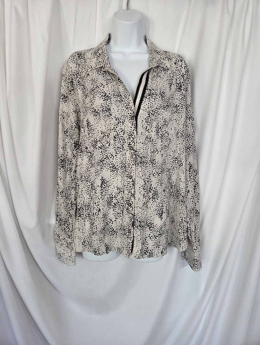 Allison Joy Cream/Black Abstract Print Button-Up Blouse Size S